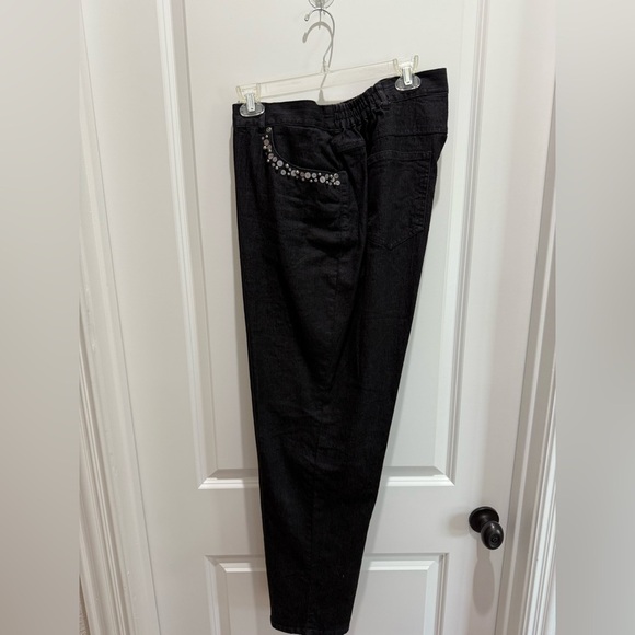 MAKE AN OFFER!  Ruby Rd Black Jean Jacket and Pant Set - Picture 4 of 6